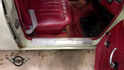 Lot 179 - 1964 TRIUMPH 2000