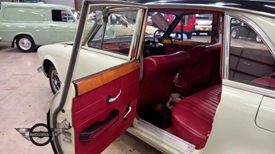 Lot 179 - 1964 TRIUMPH 2000