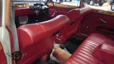 Lot 179 - 1964 TRIUMPH 2000