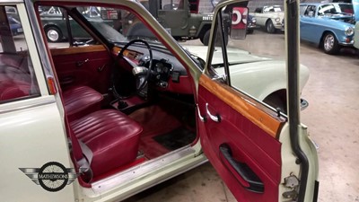 Lot 179 - 1964 TRIUMPH 2000
