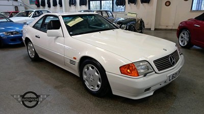 Lot 434 - 1994 MERCEDES SL320 AUTO