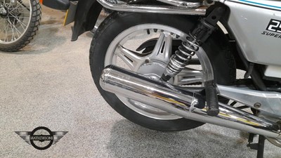Lot 144 - 1982 HONDA 250 SUPERDREAM