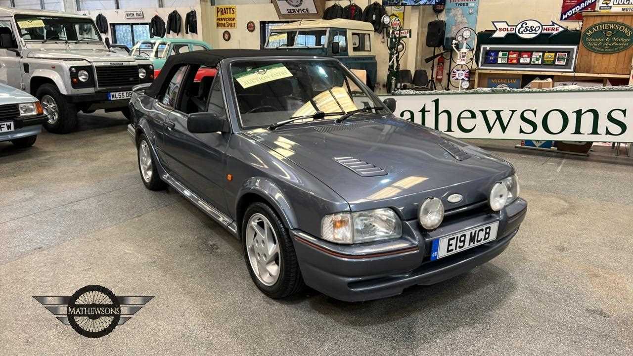 Lot 69 - 1988 FORD ESCORT XR3I