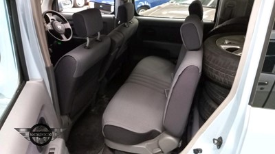 Lot 695 - 2004 NISSAN CUBE