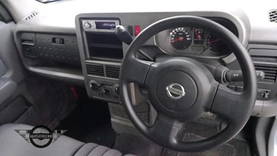 Lot 695 - 2004 NISSAN CUBE