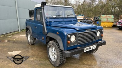 Lot 692 - 2004 LAND ROVER DEFENDER 90 TD5