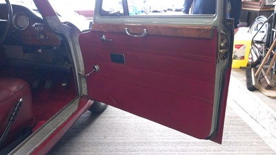 Lot 136 - 1971 WOLSELEY 16/60