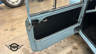 Lot 359 - 1975 MORRIS MINI 850 VAN