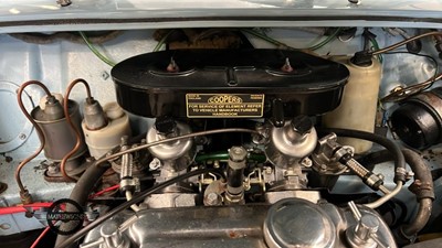 Lot 359 - 1975 MORRIS MINI 850 VAN