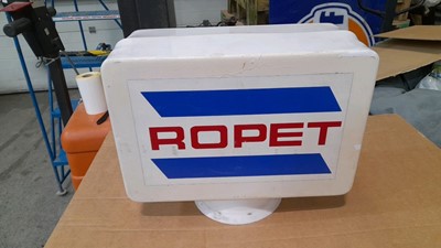 Lot 29 - ROPET PLASTIC GLOBE