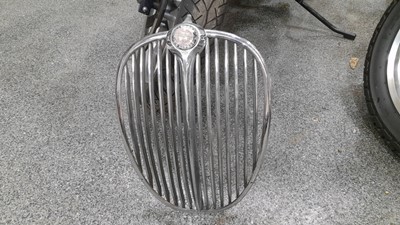 Lot 211 - JAGUAR M2 CHROME GRILLE