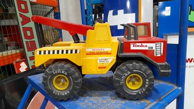Lot 557 - TONKA BREAKDOWN TRUCK