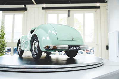 Lot 543 - AUSTIN J40 PEDAL CAR