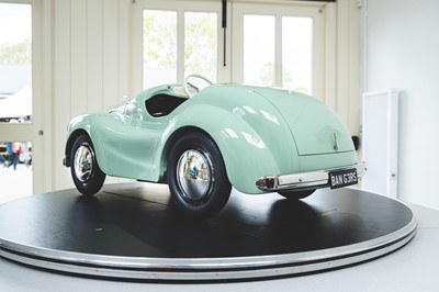 Lot 543 - AUSTIN J40 PEDAL CAR