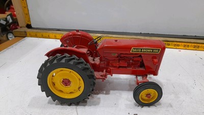 Lot 251 - DAVID BROWN 990 1965 1-16 SCALE MODEL