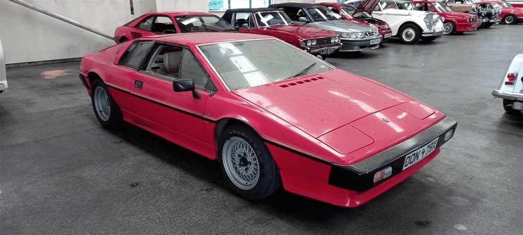 Lot 22 - 1981 LOTUS ESPRIT