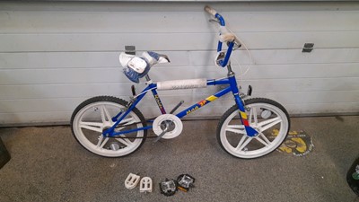 Lot 83 - RALEIGH MAG 20