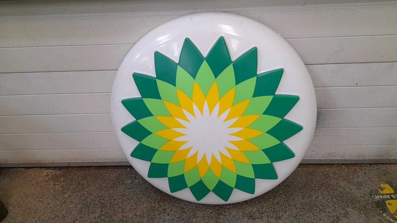 Lot 223 - BP HELIOS LOGO 36" DIA
