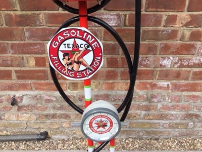 Lot 13 - RENOVATED TEXACO PUMP