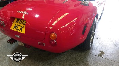 Lot 30 - 2000 NUBODI KALIFORNIA Z SERIES