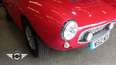 Lot 30 - 2000 NUBODI KALIFORNIA Z SERIES