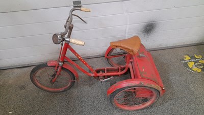 Lot 82 - GRESHAM FLYER TRICYCLE