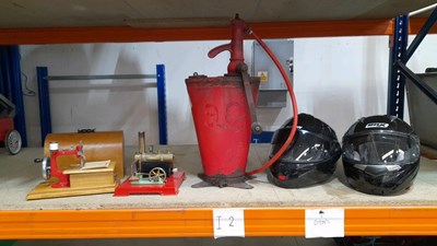 Lot 395 - SELECTION OF MEMORABILIA