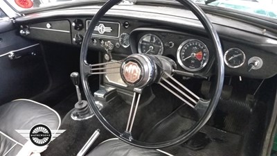 Lot 15 - 1966 MG B