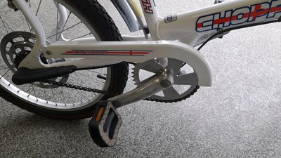 Lot 2 - MK3 RALEIGH CHOPPER , WHITE, ENGLAND 2006  SF40416610