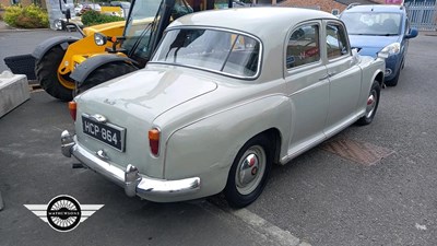 Lot 698 - 1958 ROVER P4 90
