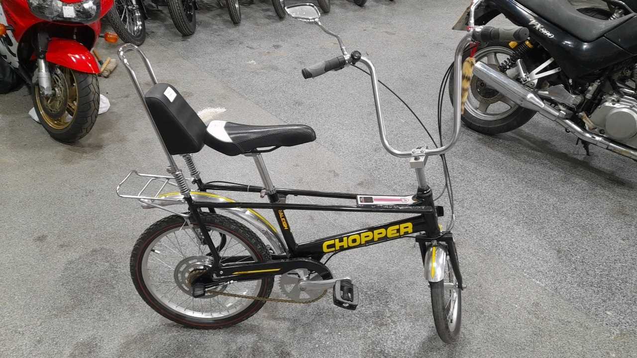 Lot 463 - MK3 RALEIGH CHOPPER BLACK WITH YELLOW DECALS