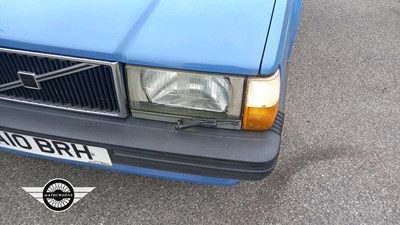 Lot 758 - 1986 VOLVO 740 GL AUTO