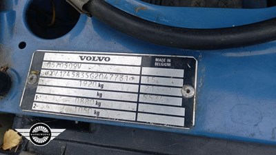 Lot 758 - 1986 VOLVO 740 GL AUTO