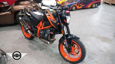 Lot 85 - 2017 KTM 690 DUKE R 17