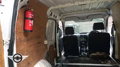 Lot 70 - 2009 FORD TRANSIT CONN T200 L75