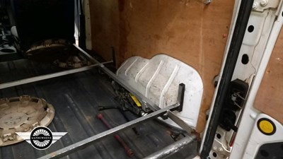 Lot 70 - 2009 FORD TRANSIT CONN T200 L75