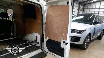 Lot 70 - 2009 FORD TRANSIT CONN T200 L75