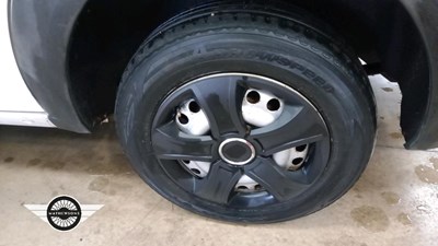 Lot 70 - 2009 FORD TRANSIT CONN T200 L75