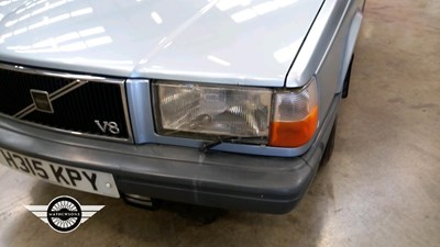 Lot 76 - 1990 VOLVO 740 GL S/R AUTO