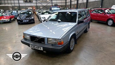 Lot 76 - 1990 VOLVO 740 GL S/R AUTO