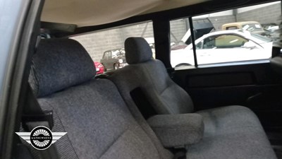 Lot 76 - 1990 VOLVO 740 GL S/R AUTO
