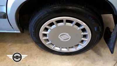 Lot 76 - 1990 VOLVO 740 GL S/R AUTO