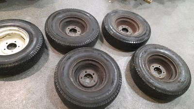 Lot 243 - 5X LAND ROVER DEFENDER STEEL WHEELS & TYRES 7.50 R16C 112S