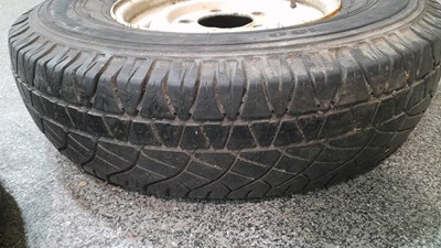 Lot 243 - 5X LAND ROVER DEFENDER STEEL WHEELS & TYRES 7.50 R16C 112S