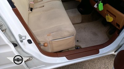 Lot 386 - 2001 TOYOTA WILL VI