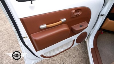 Lot 386 - 2001 TOYOTA WILL VI