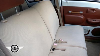 Lot 386 - 2001 TOYOTA WILL VI