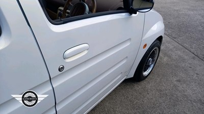 Lot 386 - 2001 TOYOTA WILL VI