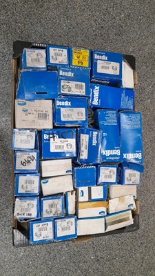 Lot 525 - BOX OF BRAKE WHEEL CYLINDERS