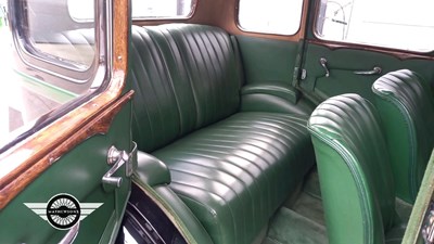 Lot 430 - 1934 VAUXHALL 12/6 ASY